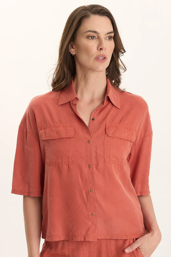 XCVI Tage Soft Twill Snap-Up Top  in Papaver