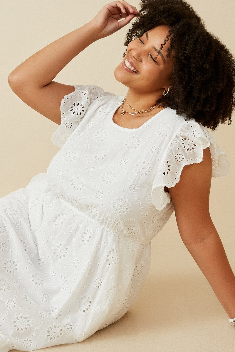 FINAL SALE Scallop Hem Floral Crochet Eyelet Dress - Curvy