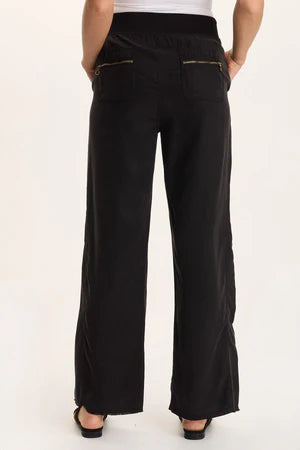 XCVI Schyler Soft Twill Wide-Leg Trouser  in Black