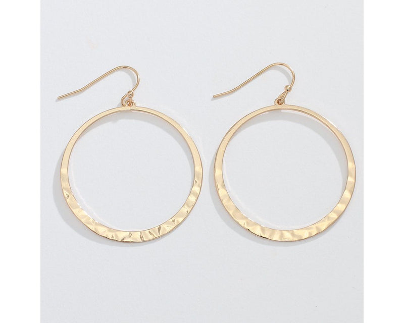 Delicate hammered gold hoops 8109387