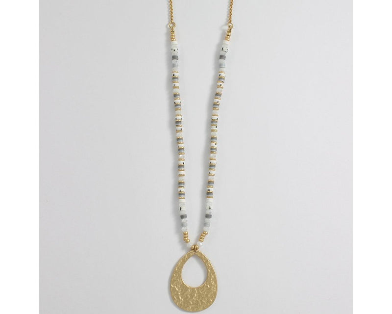 Hammered gold teardrop with white and gray beads 8150722