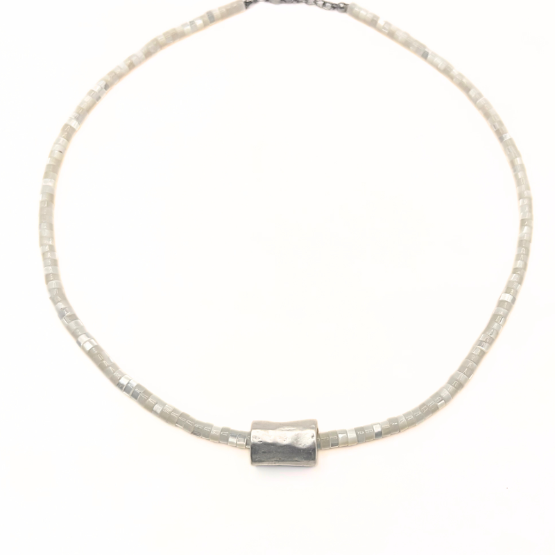 Erin Gray Heishi Matte Silver Barrel Necklace in WHITE MOTHER OF PEARL