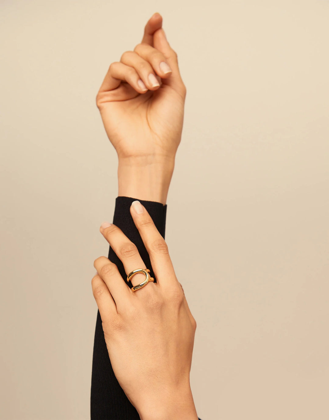UNOde50 Double curved ring - Gold