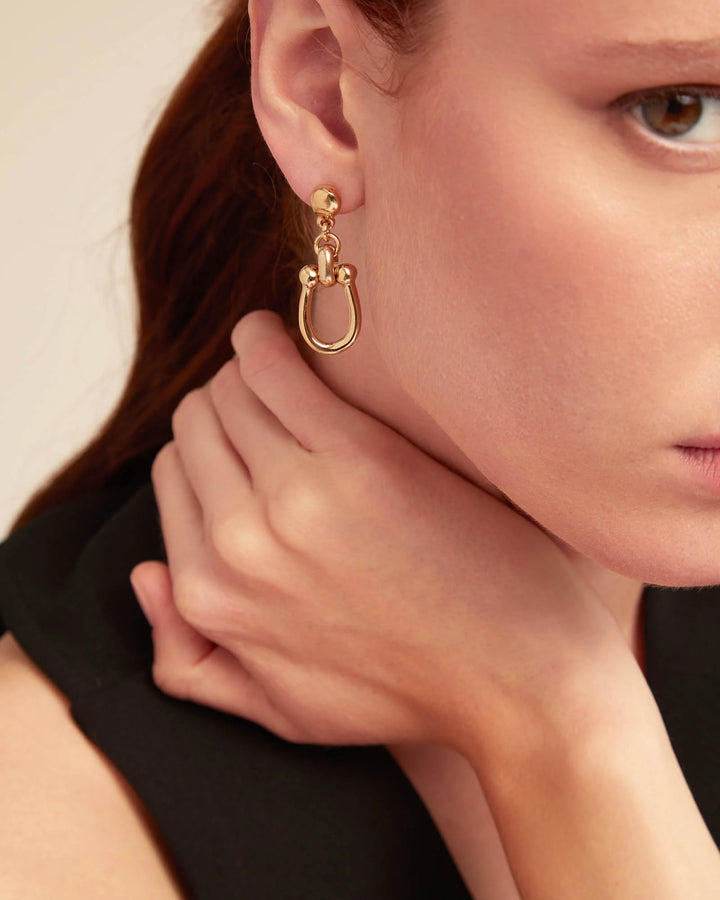UNODE50 Drop earrings with medium sized link Gold