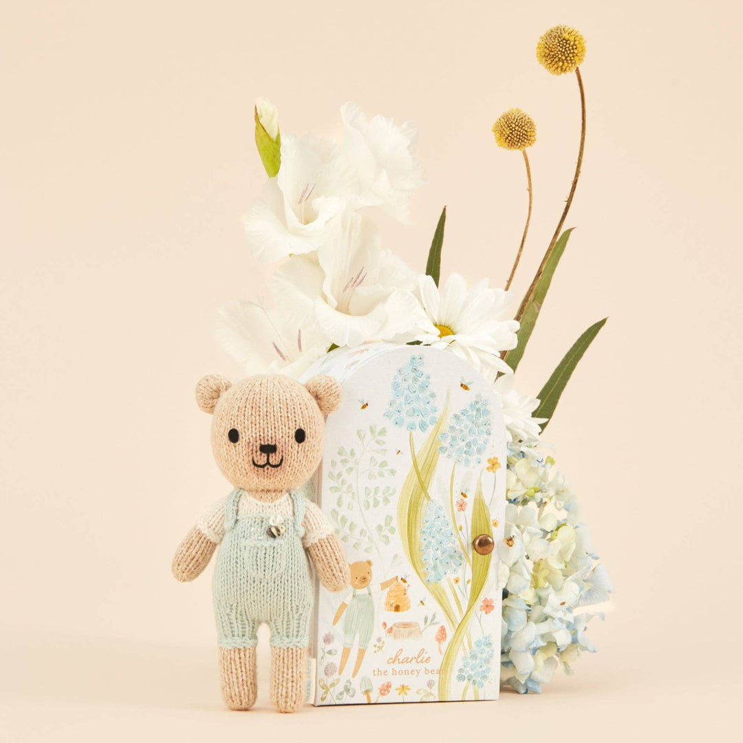 Cuddle+Kind Tiny Charlie the honey bear, gives 10 meals