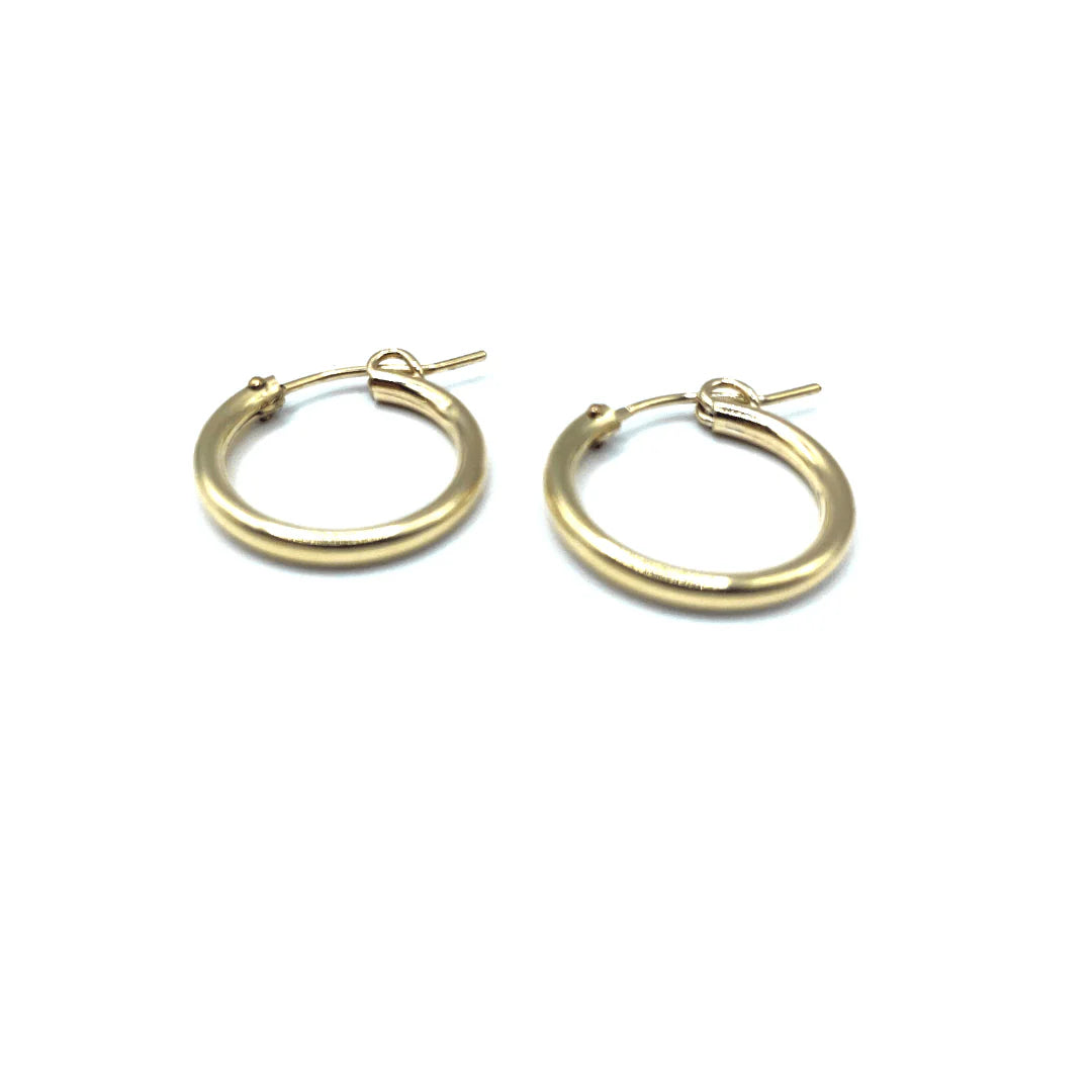 Erin Gray Gold-filled Laguna 18mm Hoop Earring