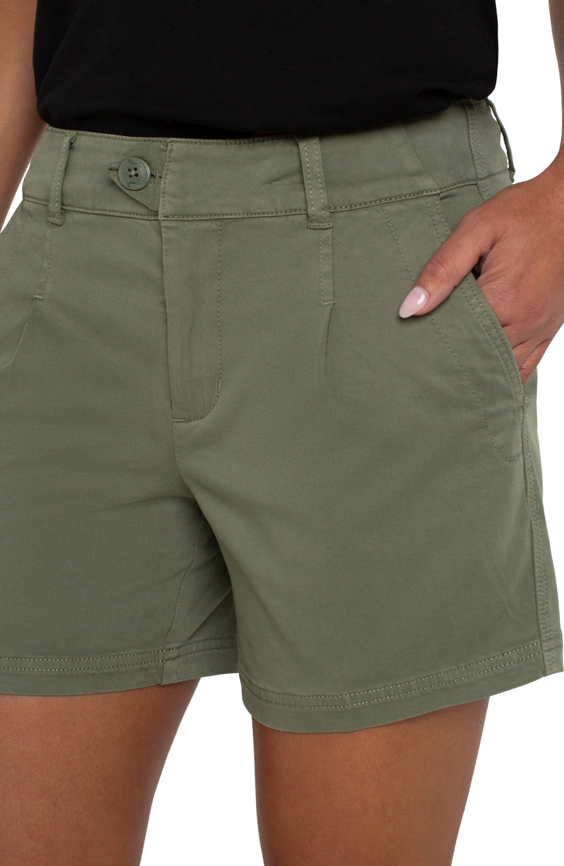 Liverpool Pleated Trouser Short - Martini Olive
