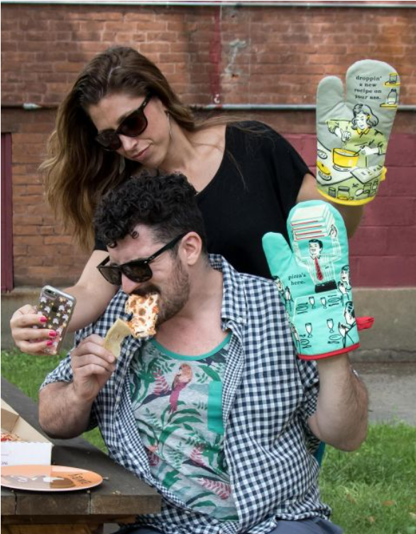 Blue Q Oven Mitt - Pizza&