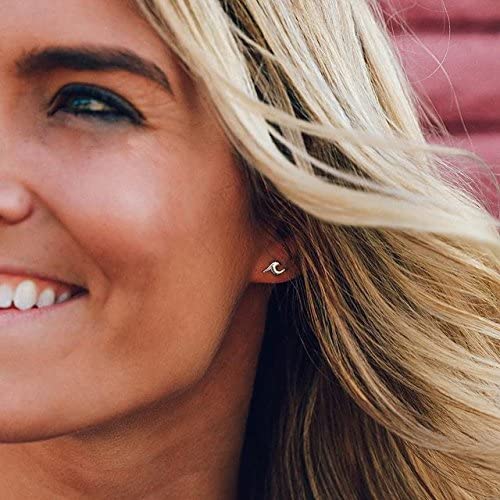 Pura Vida  Stud Wave Earrings Silver