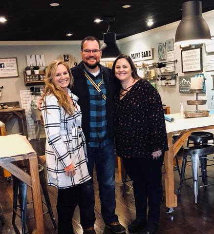 Charley Belcher Fox 13 Visits the Makers Market and Workshops